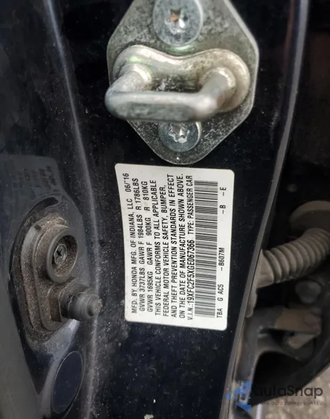 2016 Honda Civic Lx z USA, uszkodzony, nr VIN 19XFC2F5XGE067366